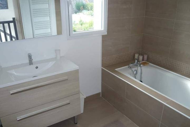 Location de vacances pour 6 personnes, avec balcon et jardin à Gouberville - 4