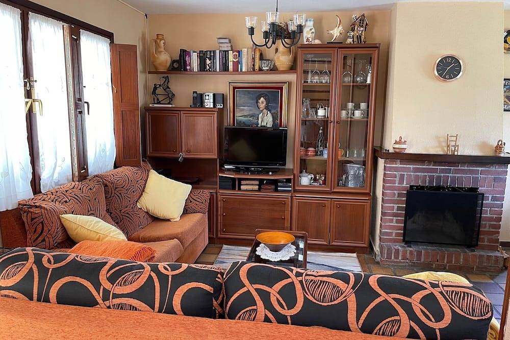 Offers - Holiday, rural and beach chalet, up to 6 people in Luey, Val de San Vicente
