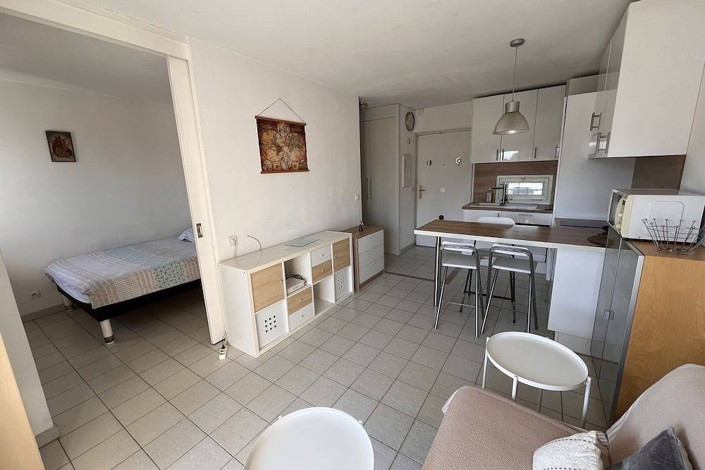 Geheel appartement, Zee En Zwembad Te Grootten Van 20 Juli Tot 26Th in Golfe-Juan, Vallauris