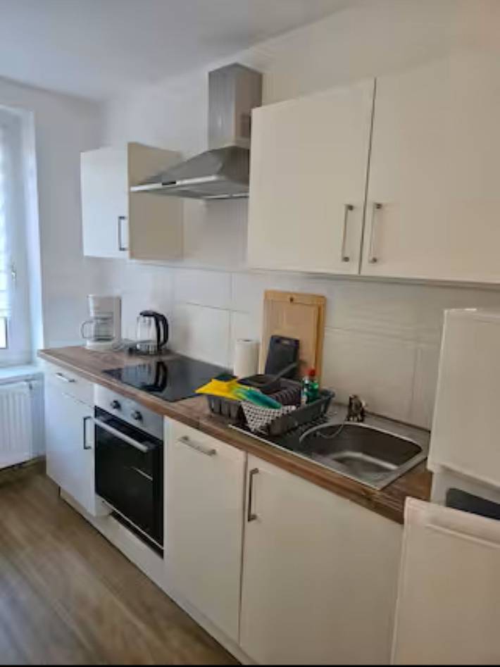 Ganze Ferienwohnung, Schöne Vollausgestattete Monteurs- Gästewohnung nähe Raffinerie Leuna und Geiseltalsee / 0302 in Braunsbedra, Saale-Unstrut
