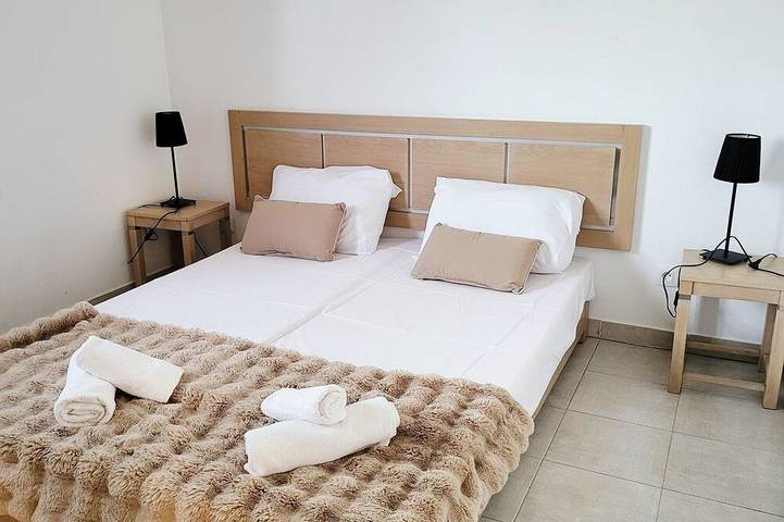 Gîte pour 6 personnes, avec piscine ainsi que jardin et terrasse dans Plage Venga Di L Oru Santa Maria Poggio - 2