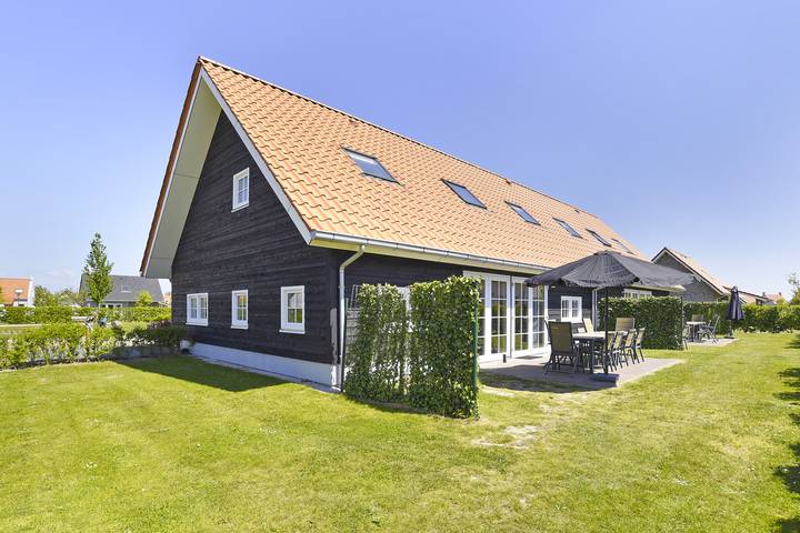Ferienhaus für 10 Personen, mit Balkon/Terrasse und Sauna sowie Terrasse - 1