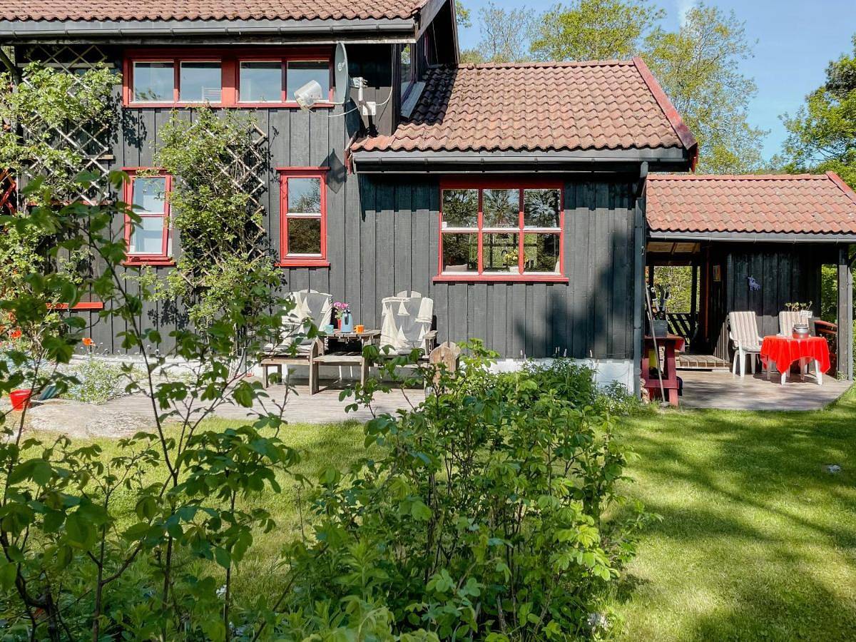 All-Season Cabin With Fjord View In Mandal in Mandal