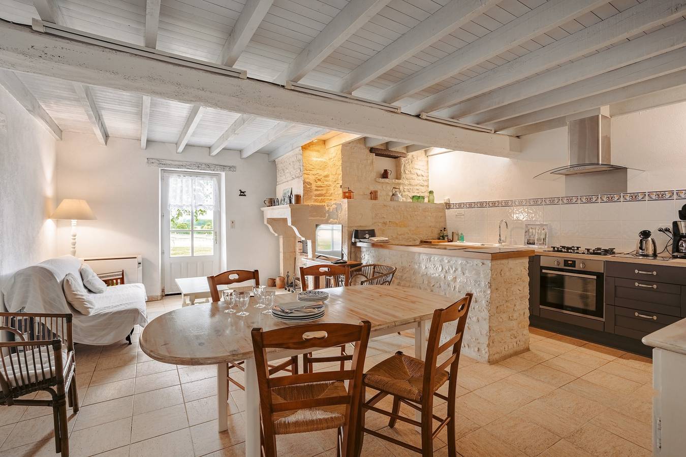 Gîte Le Fournil - Les Gites Du Moulin avec terrasse privée, jardin et Wi-Fi à Saint-Hilaire-la-Palud in Saint-Hilaire-la-Palud, Région de Niort