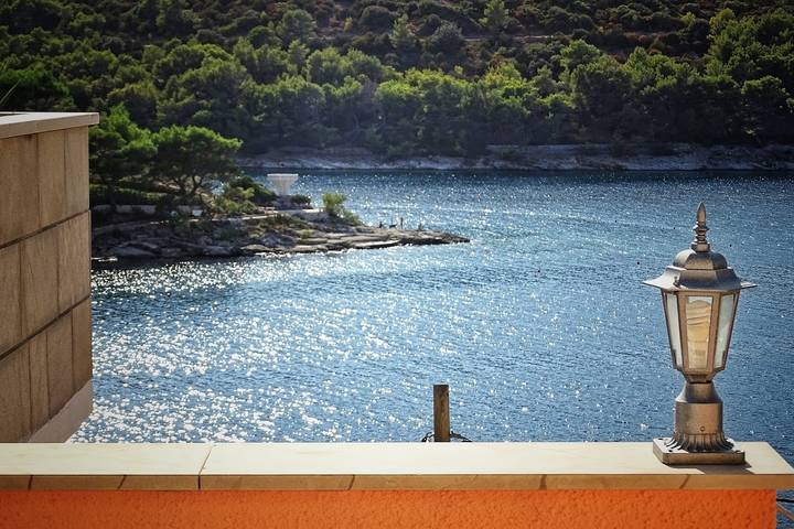 Holiday rental for 3 people, with balcony/terrace, with pets in Brac