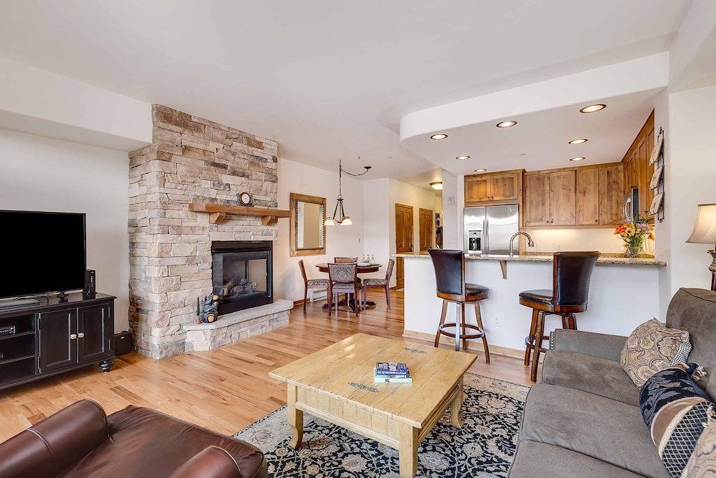 Apartment for 5 Guests in Frisco, Arapaho National Forest