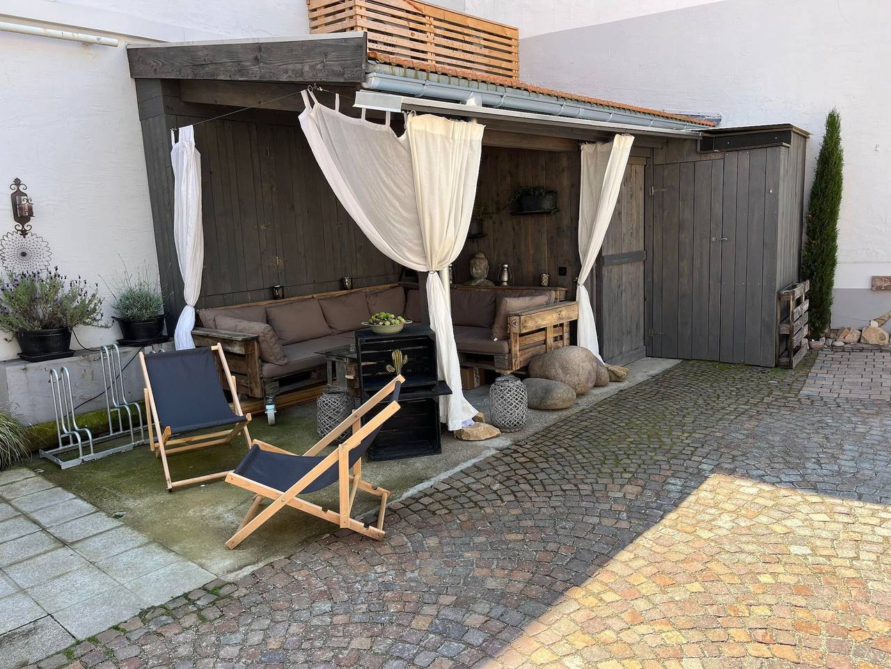 Ganze Ferienwohnung, Ferienwohnungen Steffushof - Ferienwohnung "African Lodge" in Wachenheim, Pfälzer Rheinebene
