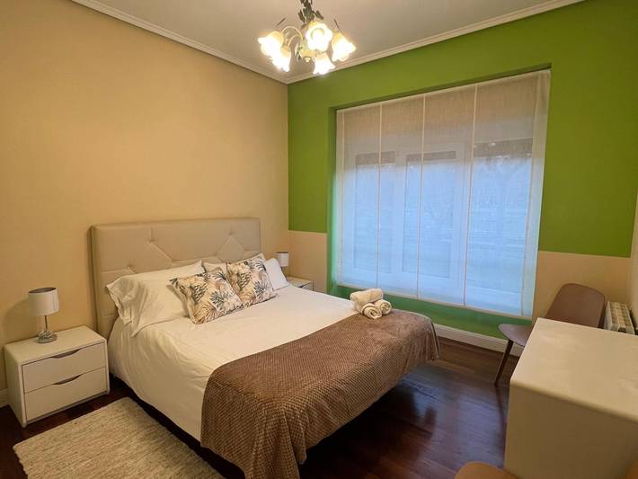 Appartement de vacances entier, Sur le fleuve Bilbao, vues exceptionnelles in Spa-Balneario Jardines de Albia (Bilbao), Bilbao