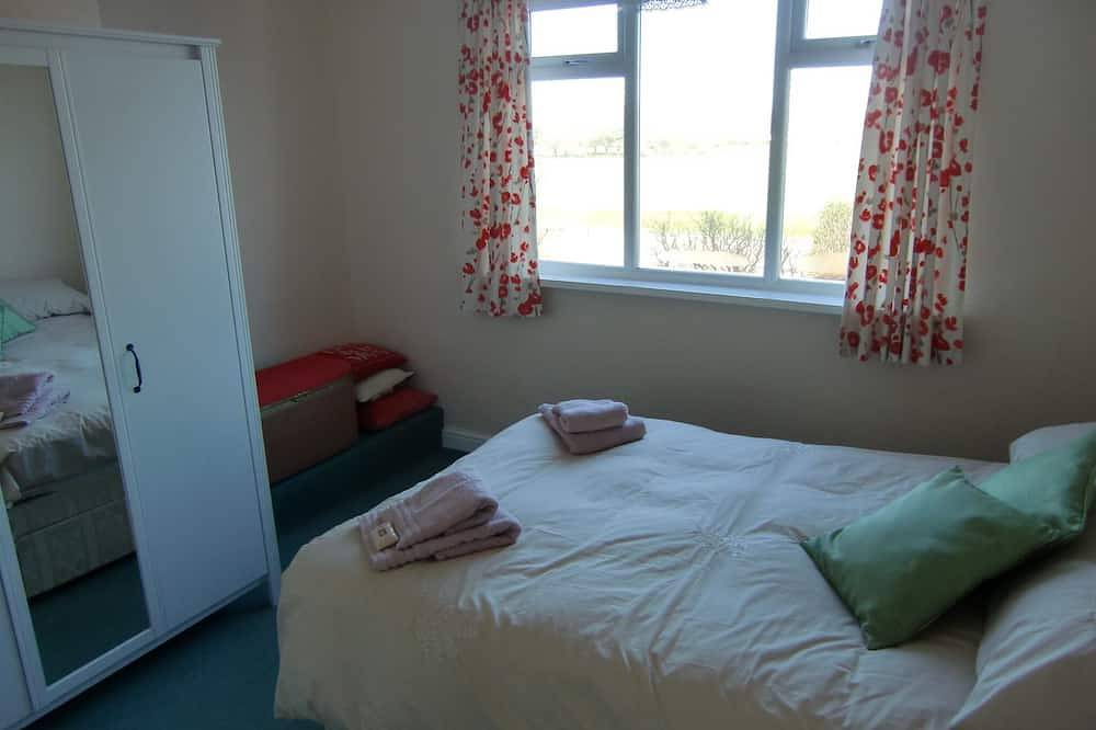 Schöne 4-Zimmer-Semi, geeignet für Familien, kann bis zu 6 - 250 m vom Strand schlafen in Bridlington, Östliches Yorkshire