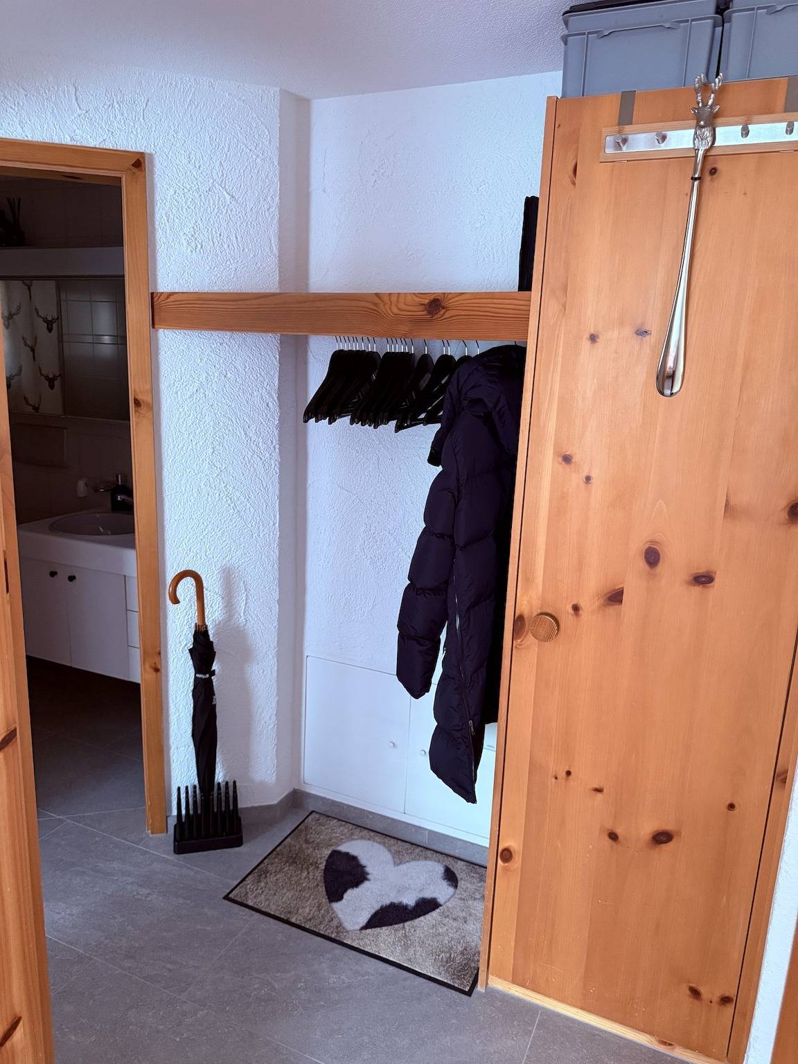 Ganze Ferienwohnung, Casa Cor Faua Falera - 3.5 Zimmerwohnung in Falera, Flims Laax Falera