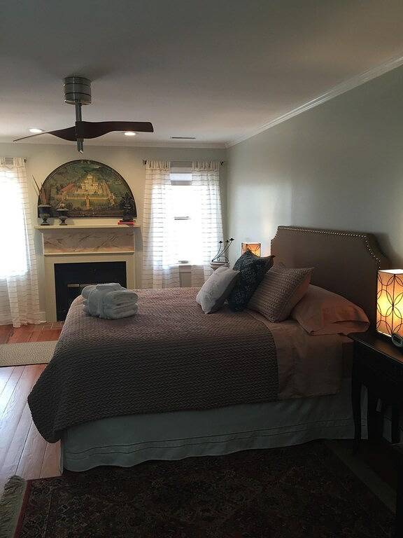 Beaufort in voller Blüte! Das Stadthaus des Künstlers des historischen Viertels, Gehen Überall! in Beaufort, Beaufort County