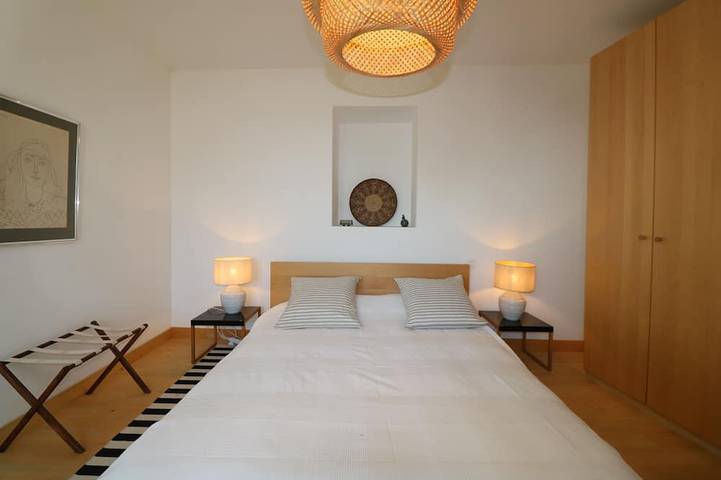 Location de vacances pour 6 personnes, avec balcon et jardin, animaux acceptés à Castels - 3