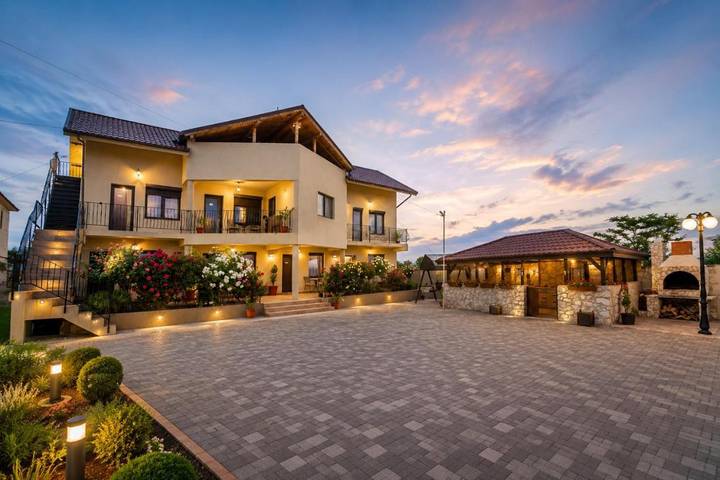 Maison d’hôte pour 2 personnes, avec Terrasse et Jardin dans Дуранкулак
