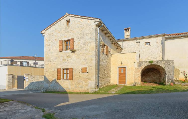 Location de vacances pour 11 personnes, avec sauna et terrasse à Svetvinčenat - 2