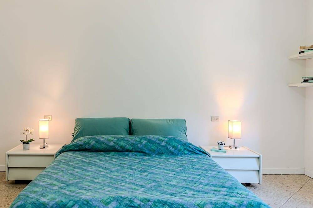 Accogliente appartamento in villa con Wifi, A/C, Tv, patio, animali ammessi e parcheggio in Dervio, Alpi Orobie Occidentali
