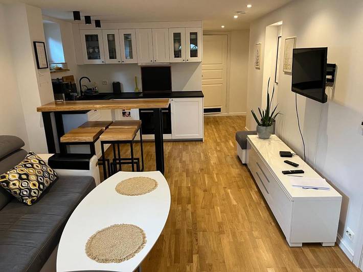 Ferieleilighet for 5 personer, med hage og terrasse i tillegg til sauna i Ålesund 
