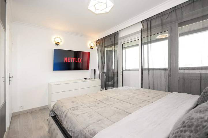 Ganze Wohnung, The Art of Dreams - Near the Metro with Parking in Créteil, Val-de-Marne