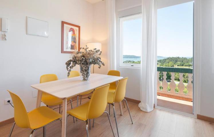 Apartamento de vacaciones para 5 personas, con Terraza y Vistas en Miño