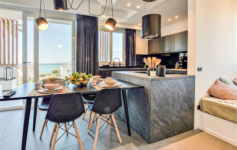 Gîte pour 6 personnes, avec terrasse à Trappeto - 4