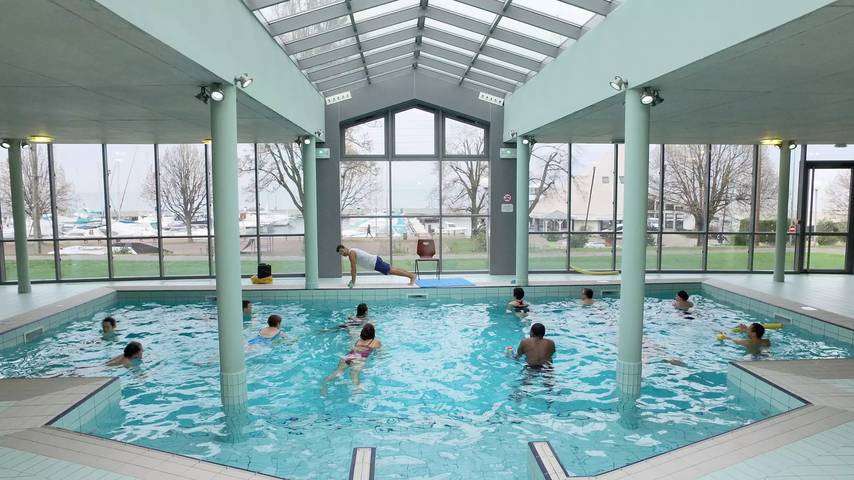 Gîte pour 2 personnes, avec piscine et sauna, animaux acceptés dans Lac Léman (France) - 4