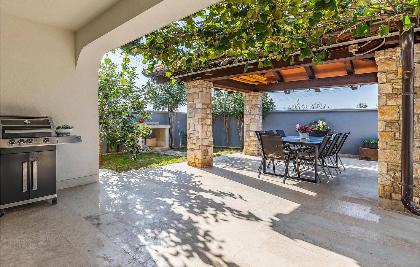Ganze Ferienwohnung, Ferienwohnung für 6 Personen mit Terrasse in Pomer, Pula-Medulin