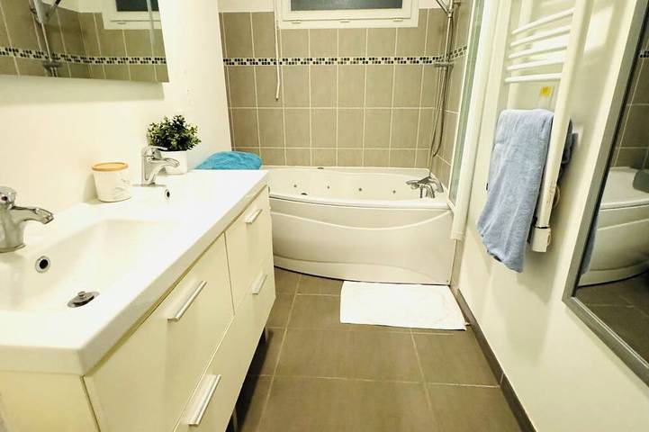 Gîte pour 6 personnes, avec jacuzzi et jardin à Montévrain - 4