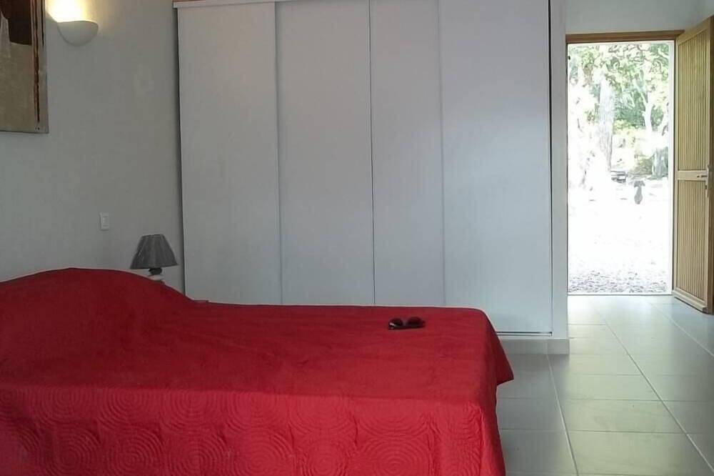 Appartement entier, Palombaggia Studio climatisé  au coeur du maquis à 700 mètres de la plage in Palombaggia, Porto-Vecchio