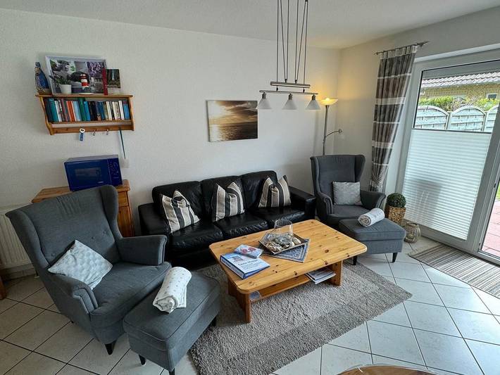 Ferienwohnung für 4 Personen, mit Terrasse und Garten in Carolinensiel, Wittmund