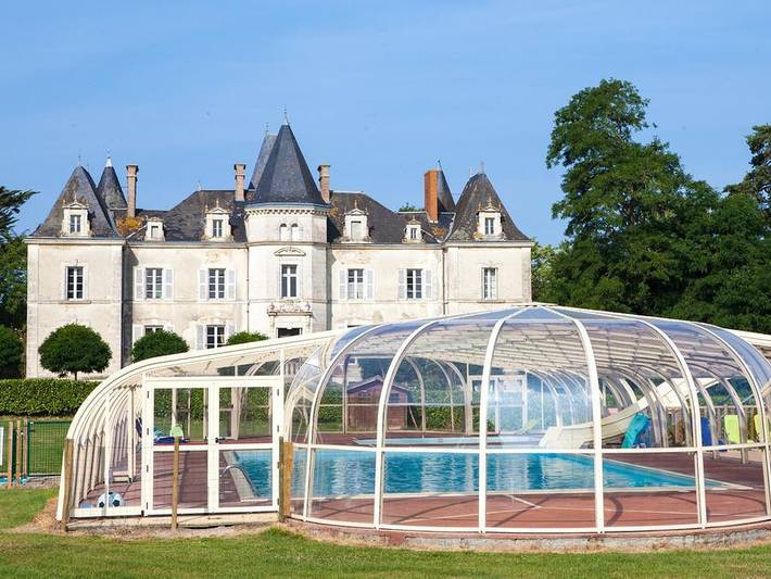 Location de vacances pour 8 personnes, avec bassin pour enfant à Saint-Julien-des-Landes