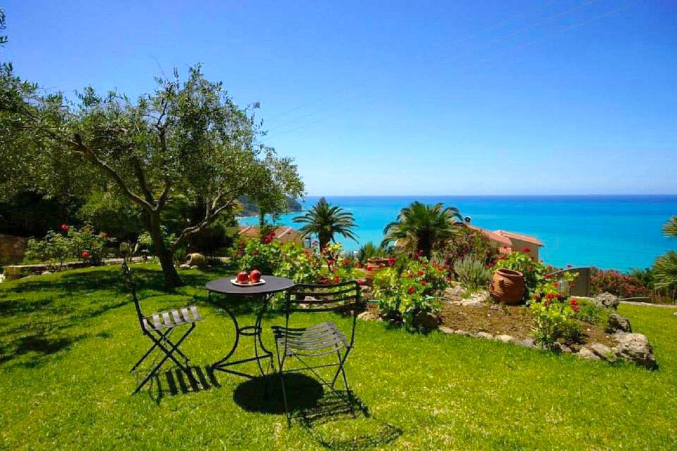Ganze Wohnung, Natalia Apartment A mit Panoramablick auf die Bucht von Agios Gordios in Agios Gordios, Korfu