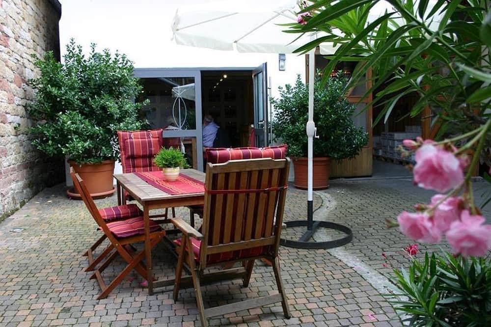 Double room bath/Wc - Weingut & Gästehaus Frank Bohlender in Steinweiler, Kurpfalz