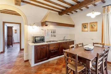 Gîte pour 4 personnes, avec piscine et balcon/terrasse à San Gimignano