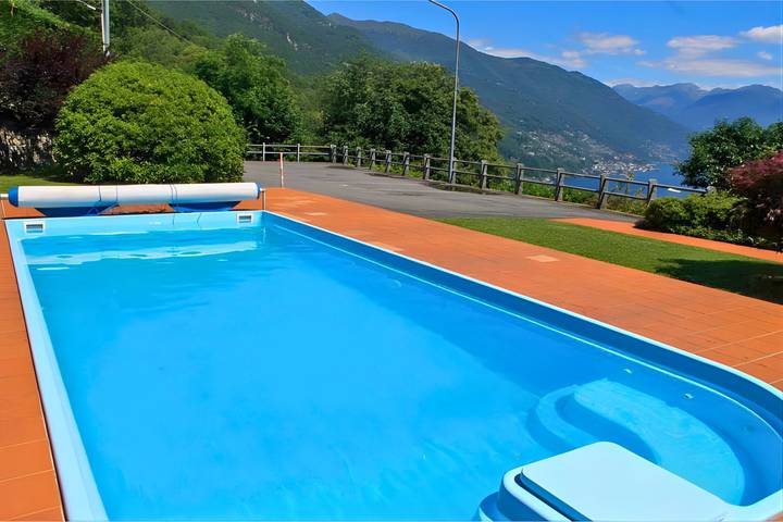 Gîte pour 3 personnes, avec vue sur le lac et vue ainsi que piscine et balcon dans Piémont - 2
