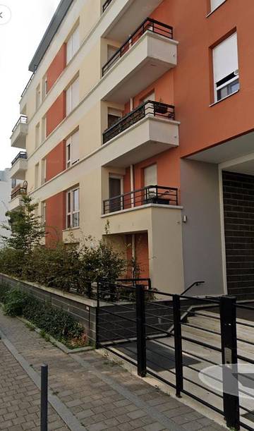Gîte pour 2 personnes, avec terrasse à Massy