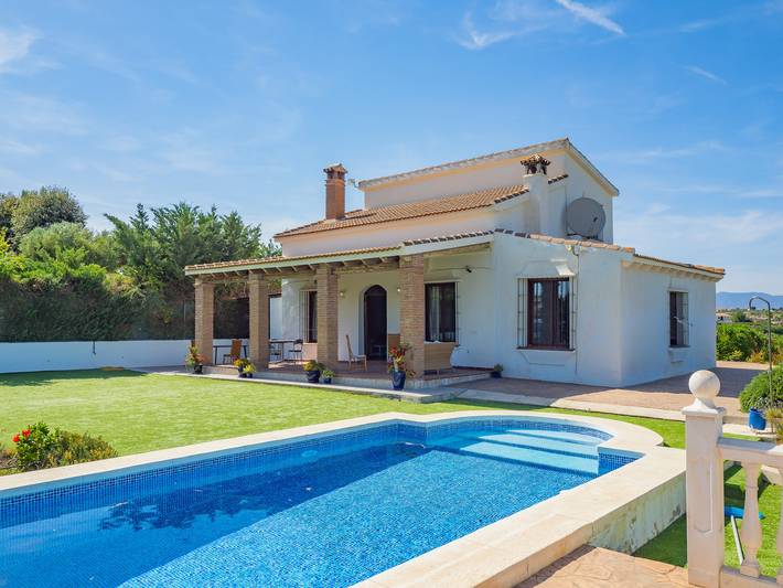 Villa pour 8 personnes, avec jardin et terrasse - 1