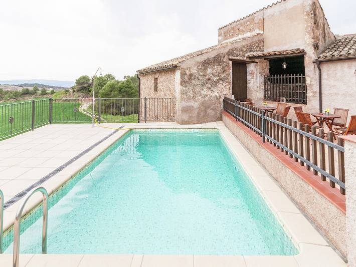 Location de vacances pour 4 personnes, avec jardin et piscine dans Bages - 3