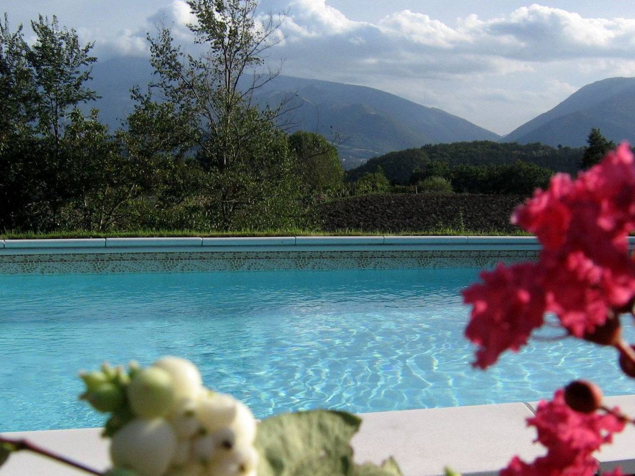 Appartement entier, Flacher Flieder in Cagli, Valle del Metauro