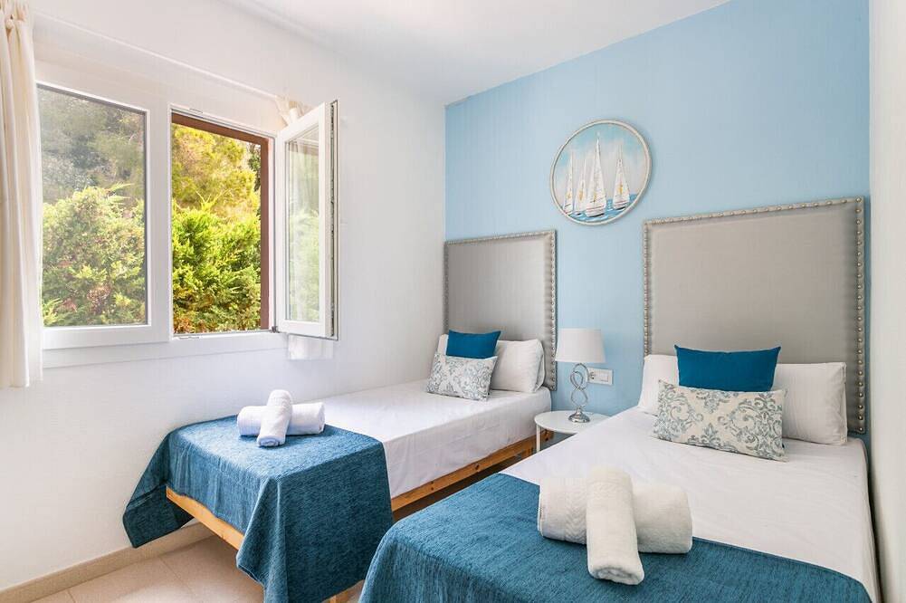 Entire apartment, Sunset Apartments, Sea views in San Jaime Mediterráneo, Alaior Municipality