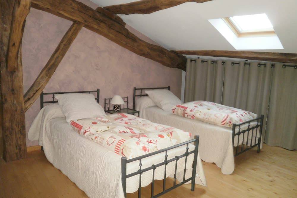 Gîte des Roises. Esperamos que pronto se encuentre entre nuestros anfitriones. in Thillot, Verdún