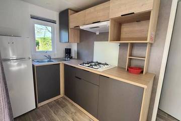 Mobil home pour 4 personnes à La Douze
