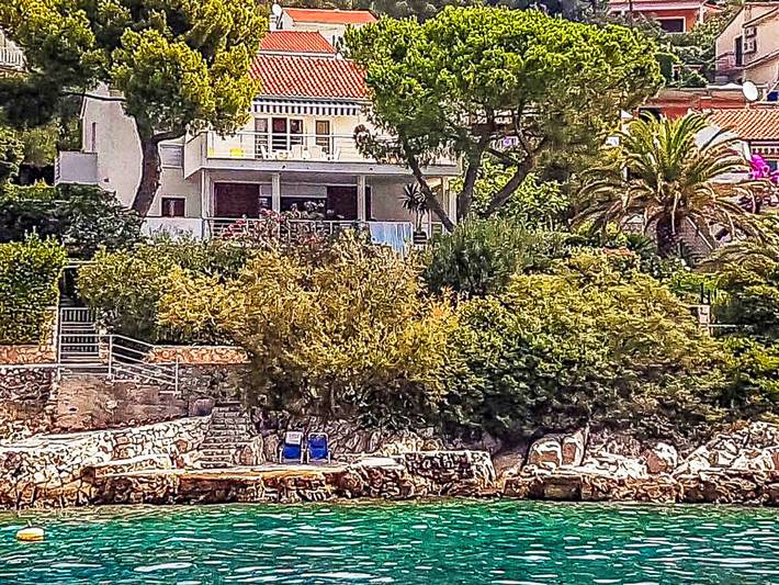 Vakantiewoning voor 4 personen, met Terras en Tuin op Čiovo