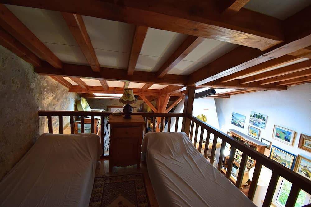 Gîte avec piscine privée au sel - Sauvagnas - Lot-et-Garonne in Sauvagnas, Quercy