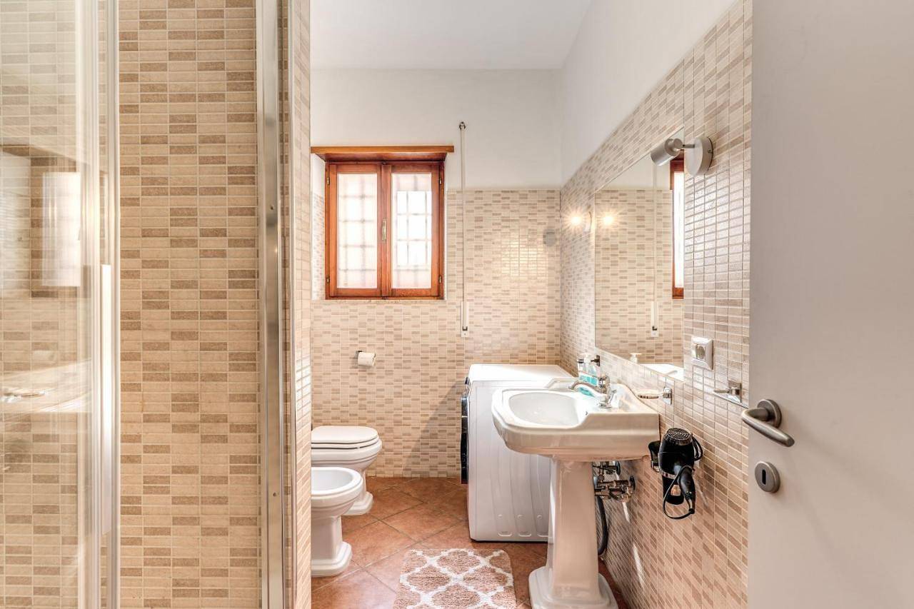 Appartamento intero, Two-Bedroom Apartment in Passoscuro, Fiumicino