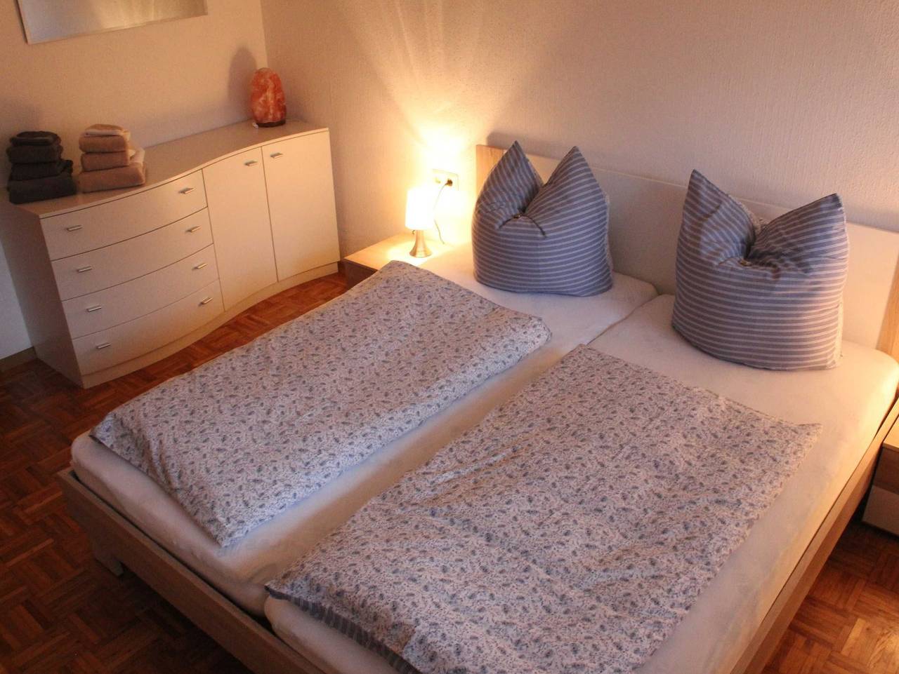 Ganze Ferienwohnung, Ferienwohnung Domes-Kreuzer - Ferienwohnung Domes-Kreuzer in Bad Zwesten, Schwalm-Eder-Kreis