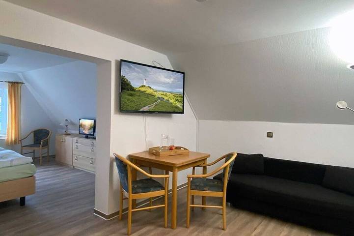 Ganze Wohnung, Süderhaus Hiddensee * App. 12 in Neuendorf Insel Hiddensee, Hiddensee
