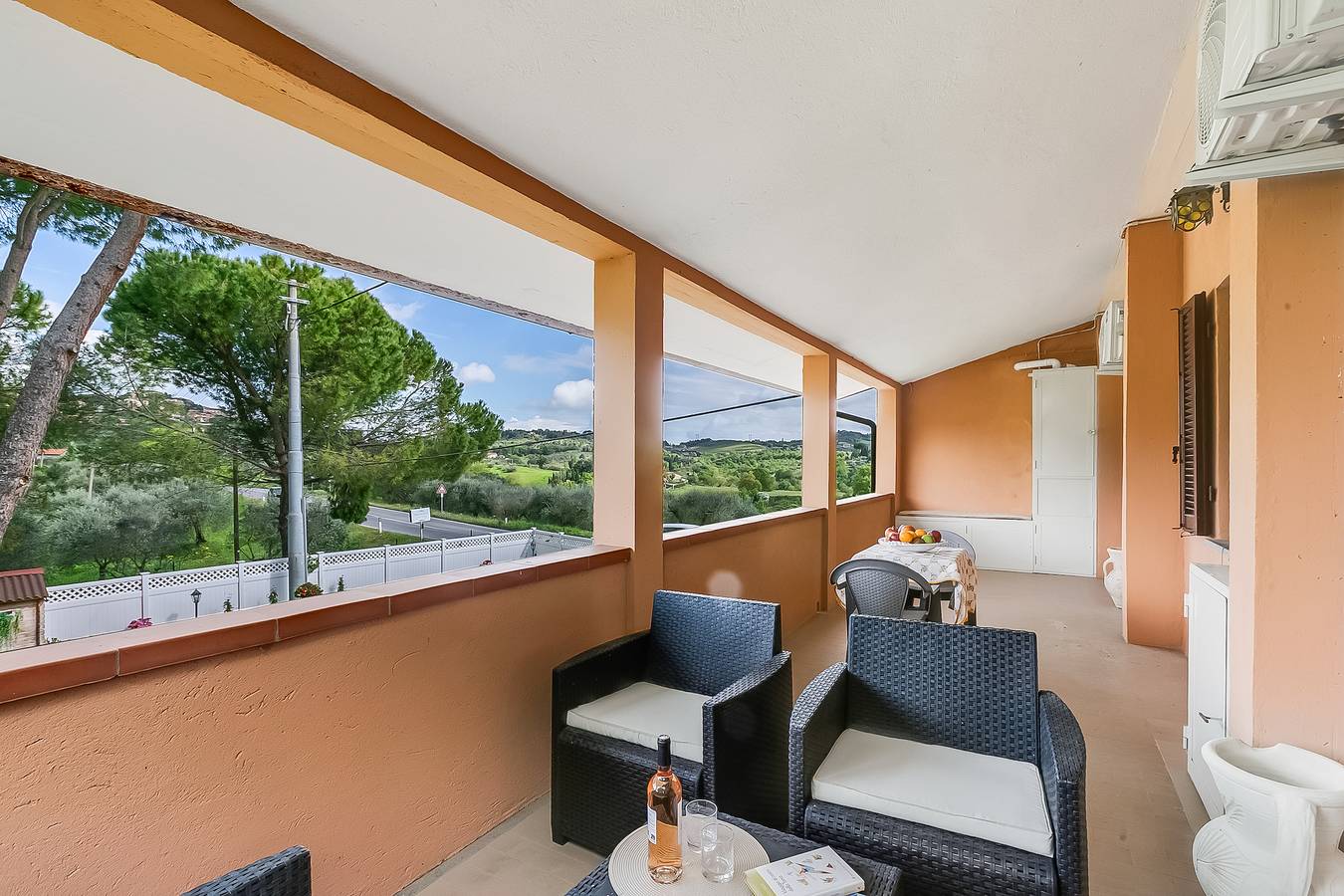 Ganze Wohnung, One Bedroom Apt With Pool And Garden in Panicale, Lago Trasimeno
