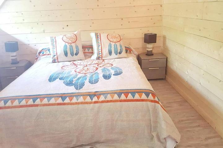 Location de vacances pour 7 personnes, avec terrasse ainsi que jardin et piscine, animaux acceptés à Aspin-en-Lavedan - 4