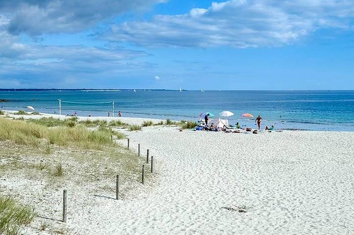 Location de vacances pour 6 personnes, avec piscine ainsi que jardin et bassin pour enfant dans Plage Kerambigorn - 2