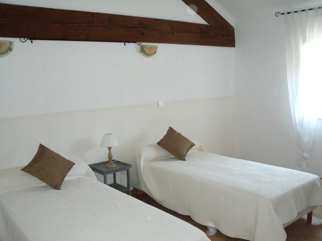 Acogedora Casa en Monteux con Piscina Compartida in Monteux, Vaucluse