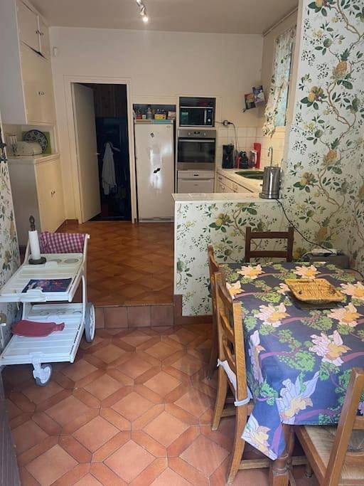 Location de vacances pour 8 personnes, avec Balcon et Terrasse à Lamorlaye - 2